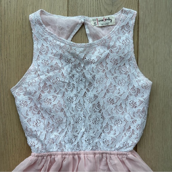 One & Only Floral Lace A-Line Pink & White Mini Dress w/Open Back - Picture 2 of 9